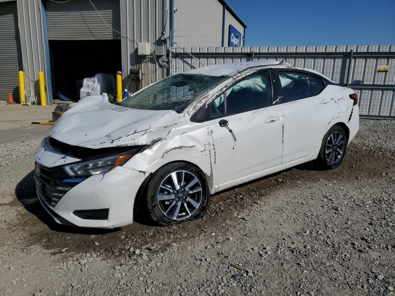  Salvage Nissan Versa