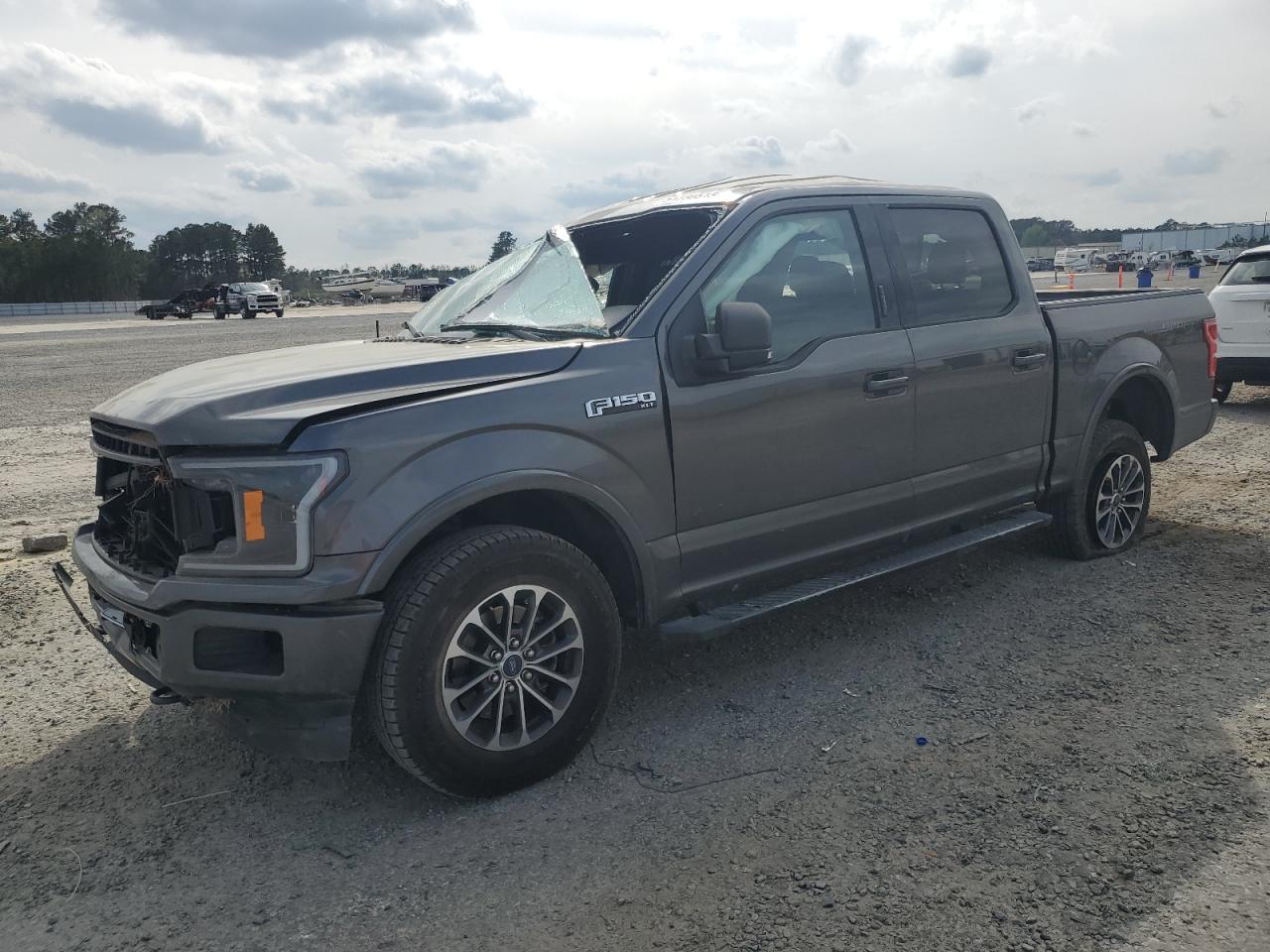 FORD F-150 SUPERCREW