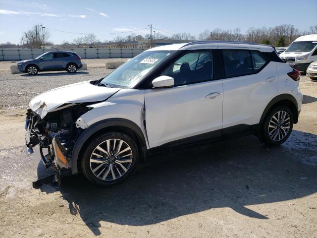 NISSAN KICKS SV
