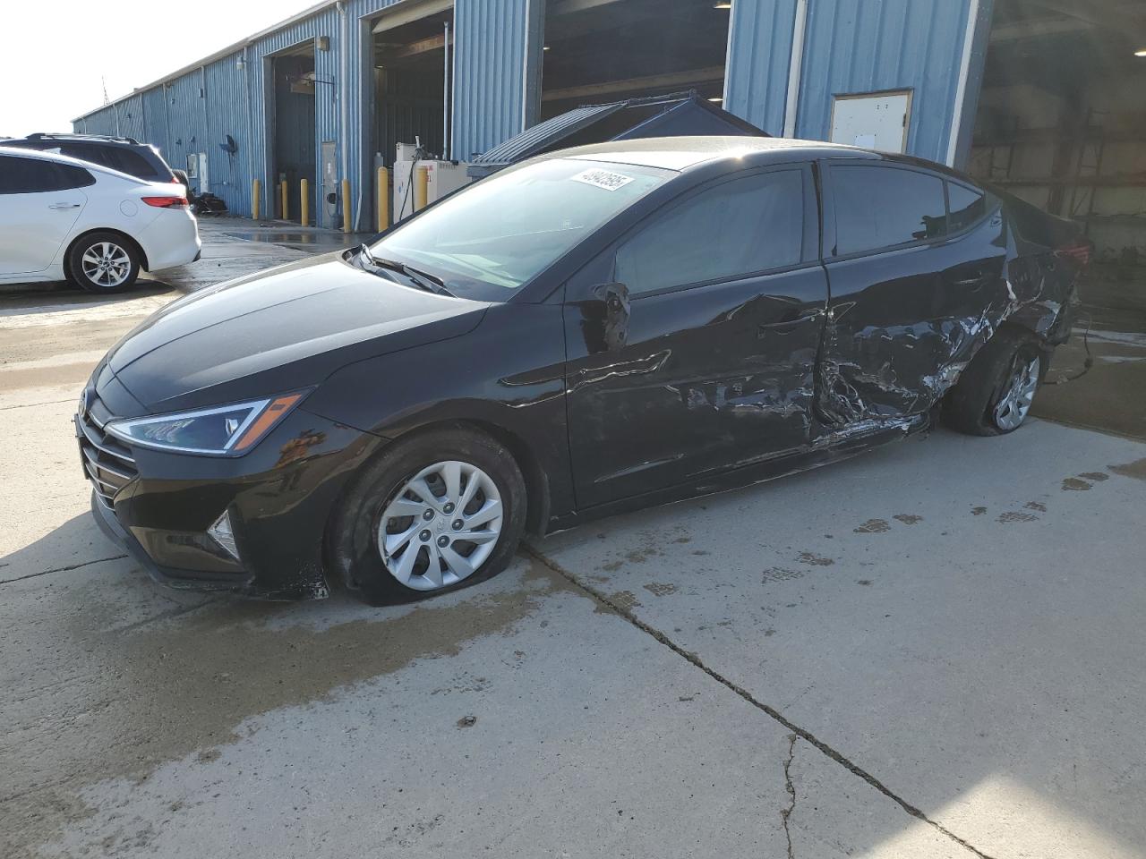 HYUNDAI ELANTRA SE