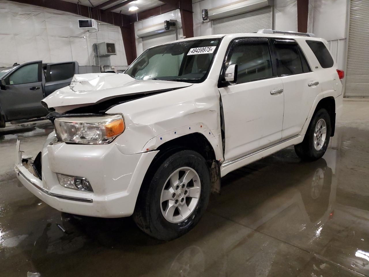 TOYOTA 4RUNNER SR5