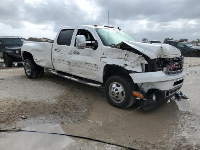 2011 GMC SIERRA - 1GT426C87BF152261