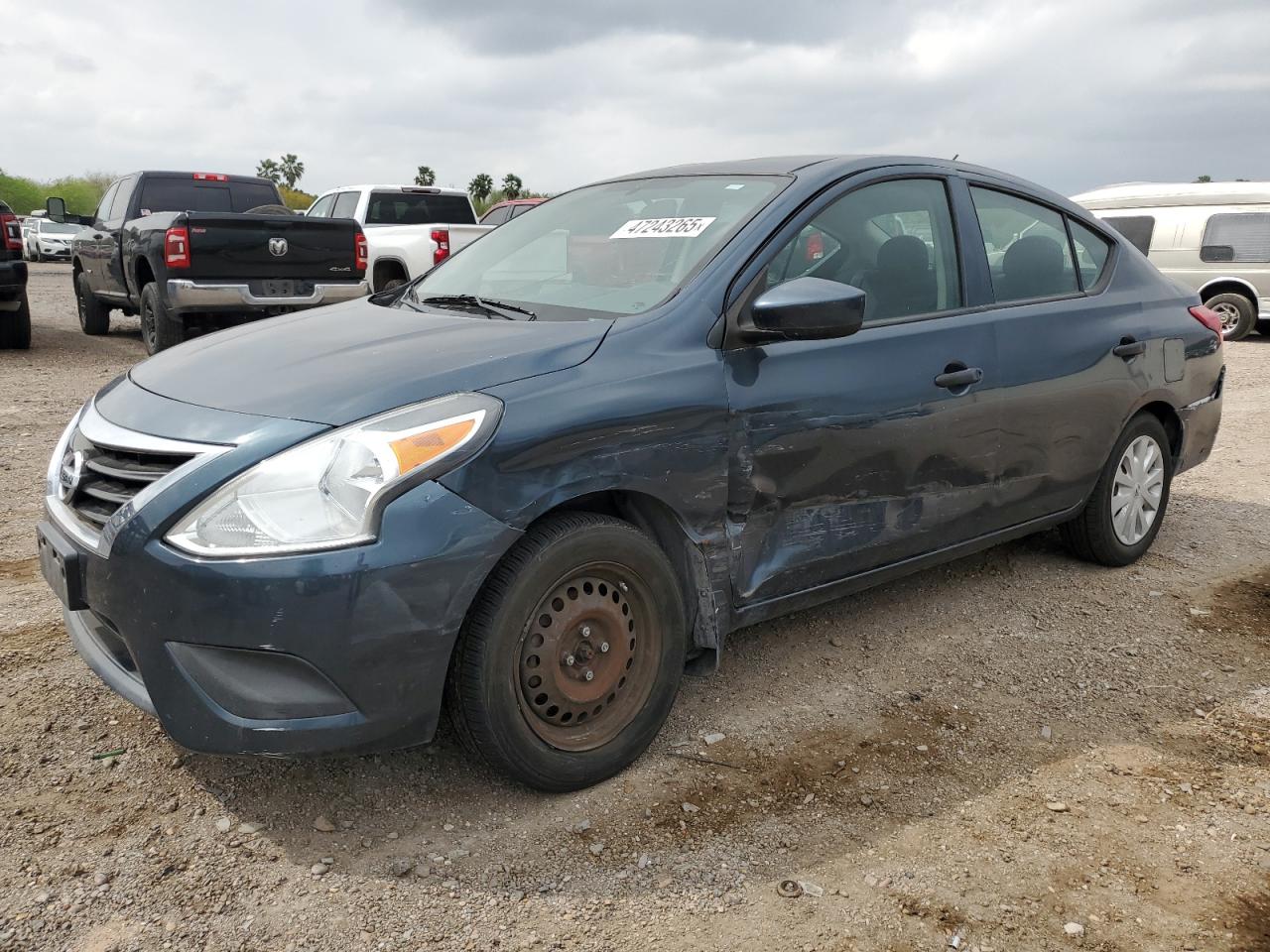 NISSAN VERSA S