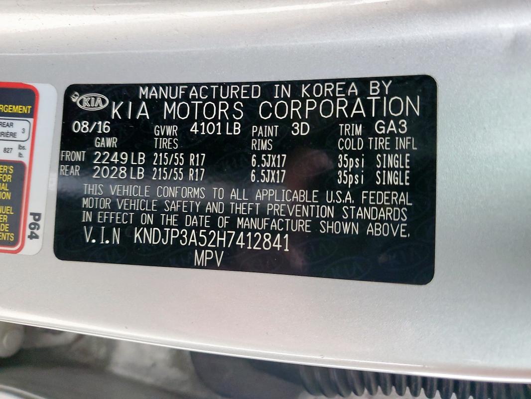 2017 KIA SOUL + - KNDJP3A52H7412841