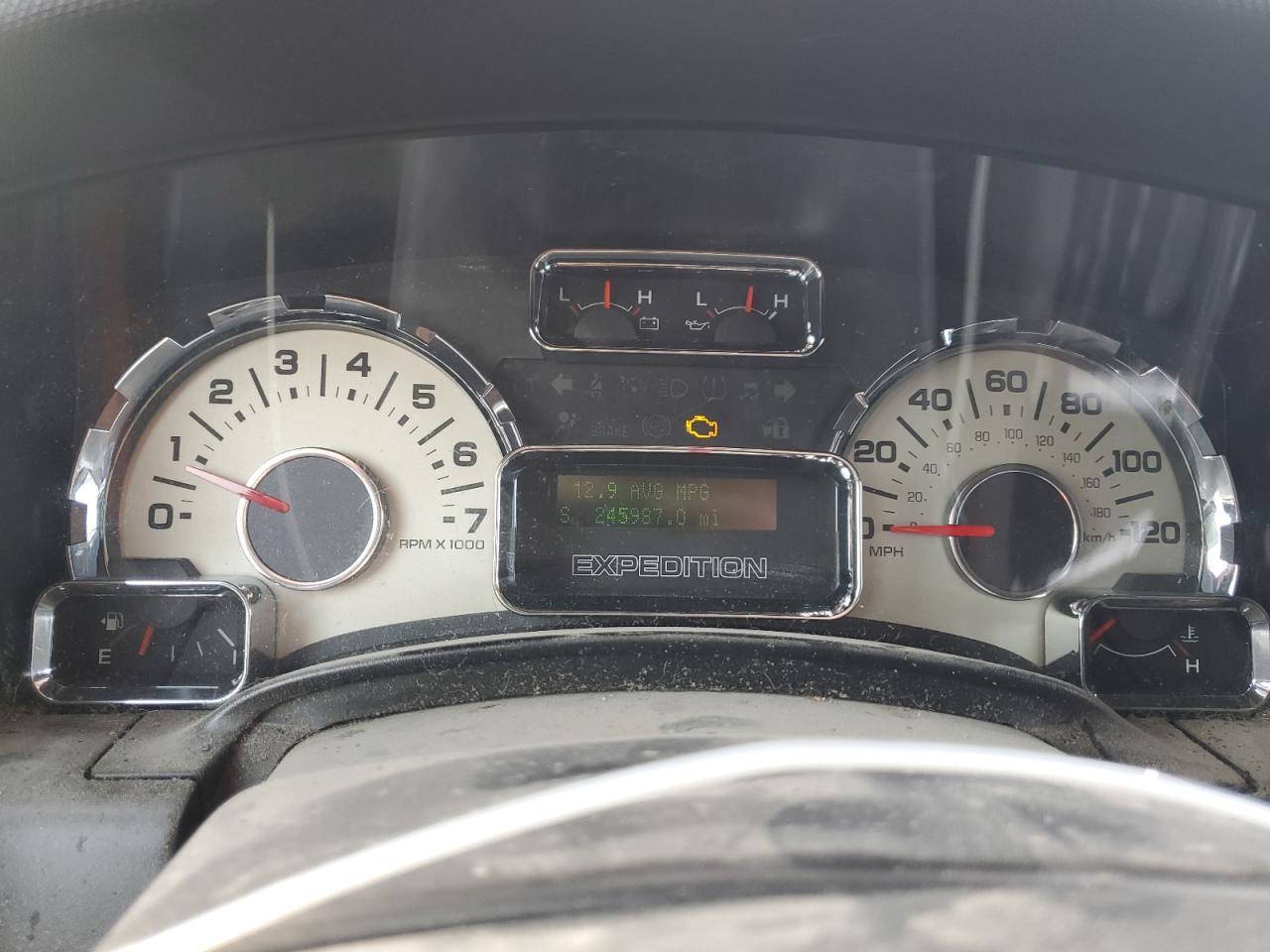 FORD EXPEDITION LIMITED