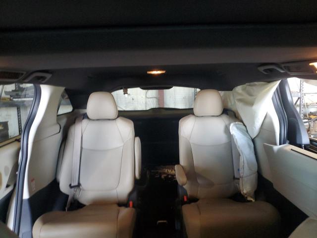 2021 TOYOTA SIENNA XLE - 5TDYRKEC1MS031672