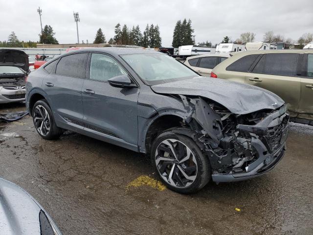 Vin: wa1caage1rb033084, lot: 48344485, audi q8 e-tron sportback premium plus 20244