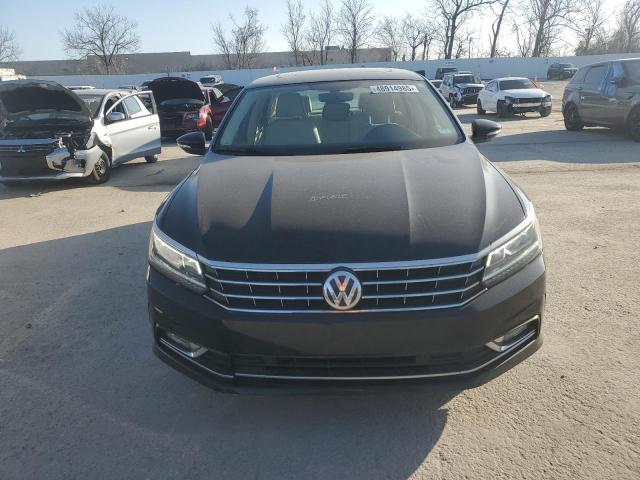 2017 VOLKSWAGEN PASSAT SE - 1VWGT7A37HC077656