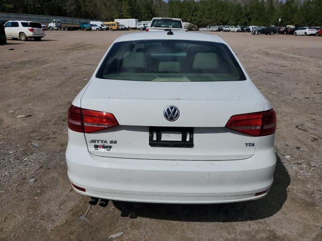 2015 VOLKSWAGEN 411 3VWLA7AJ0FM336230