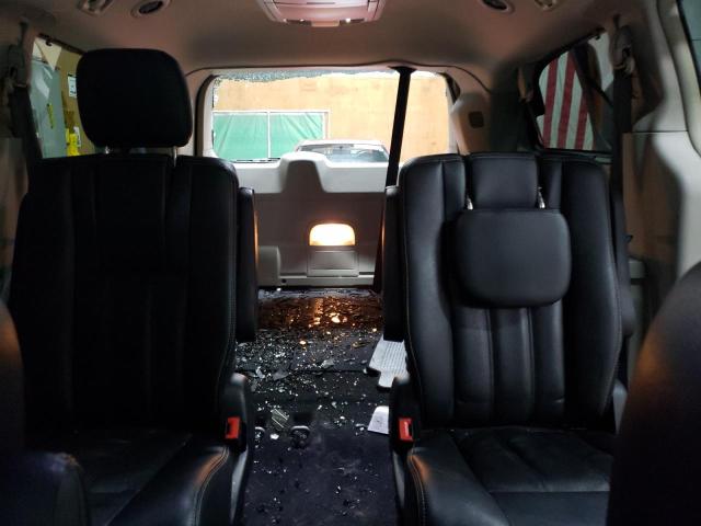 2016 CHRYSLER TOWN & COU - 2C4RC1CGXGR304952