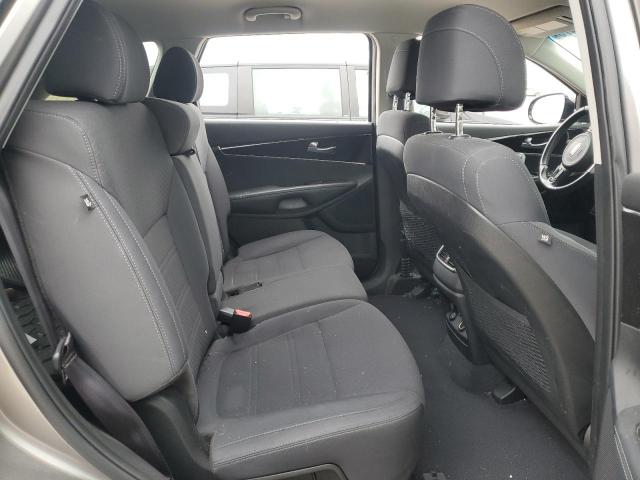2017 KIA SORENTO LX - 5XYPG4A34HG268193