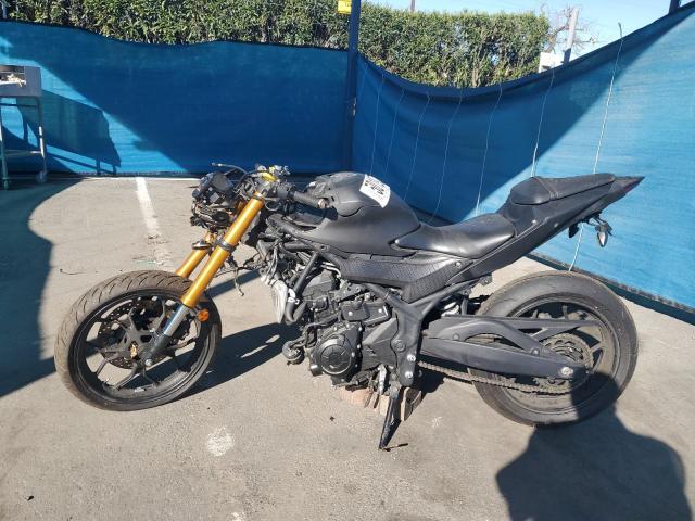 2019 YAMAHA YZFR3 A MH3RH18Y1KK001022
