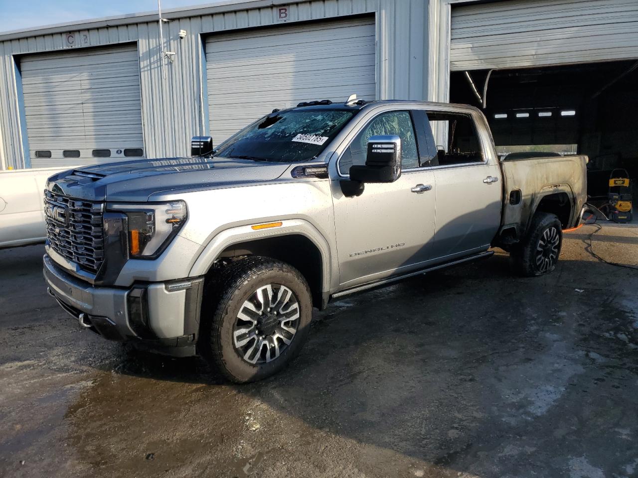 GMC SIERRA K2500 DENALI ULTIMATE