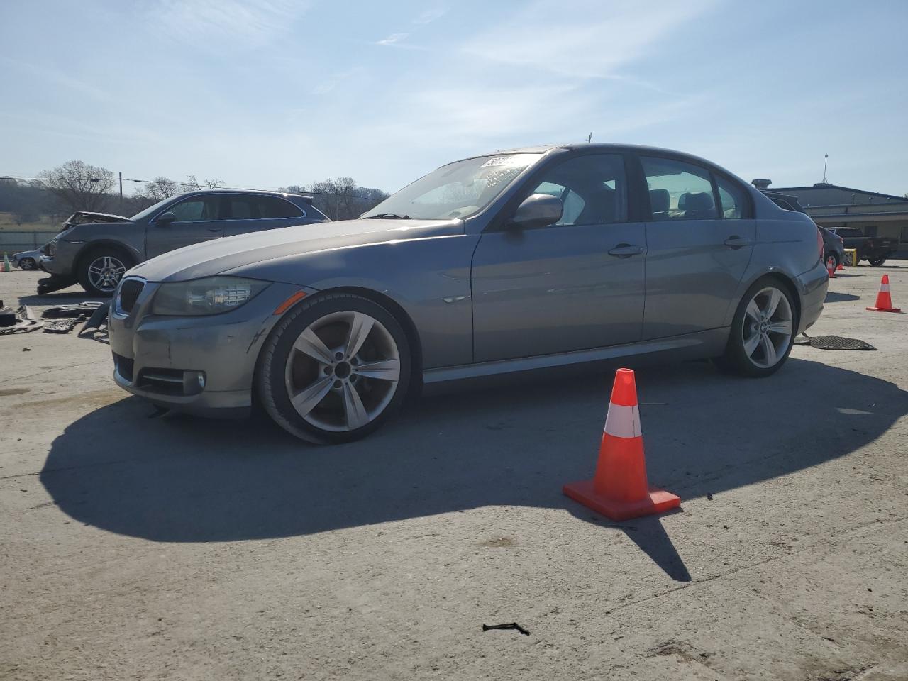 BMW 3 SERIES I
