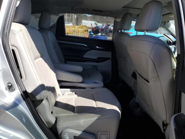2019 TOYOTA HIGHLANDER - 5TDDZRFH4KS976999