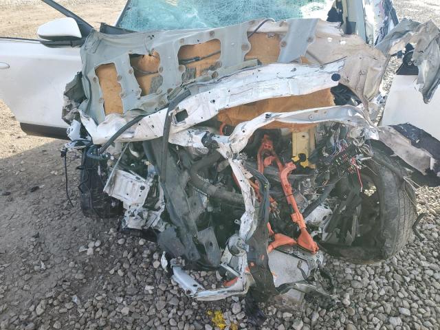 2017 TOYOTA RAV4 HV LE JTMRJREV3HD131778