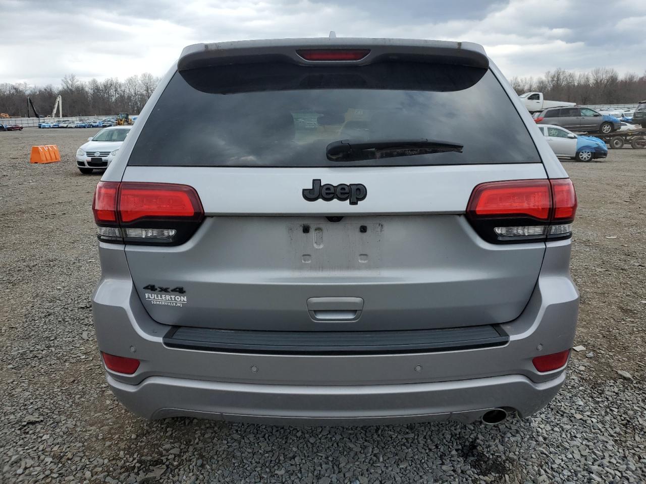 JEEP GRAND CHEROKEE LAREDO