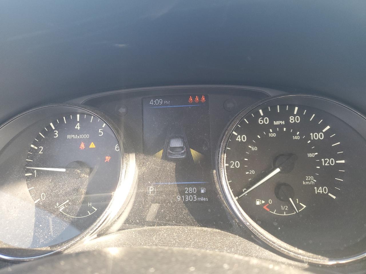 NISSAN ROGUE SPORT S