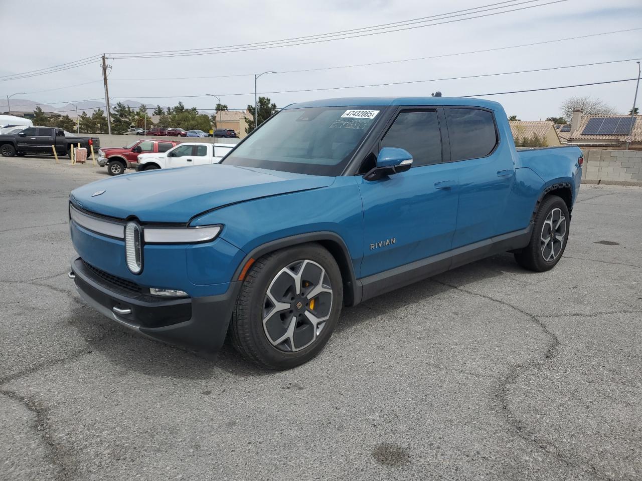 RIVIAN R1T ADVENTURE