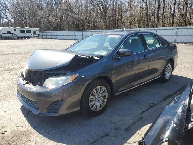 TOYOTA CAMRY BASE