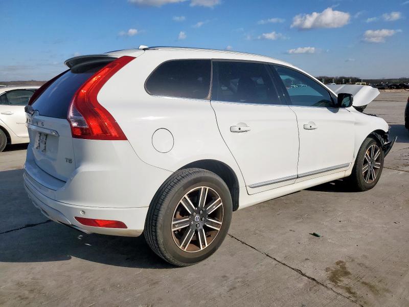 VOLVO XC60 T5 DY 2017 white 4dr spor gas YV440MDR7H2130033 photo #4