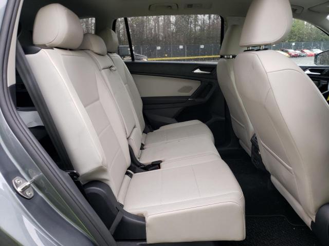 2018 VOLKSWAGEN TIGUAN SE - 3VV3B7AX6JM121028
