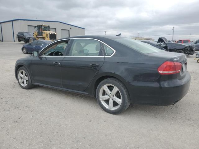 2015 VOLKSWAGEN PASSAT S - 1VWAT7A30FC073578