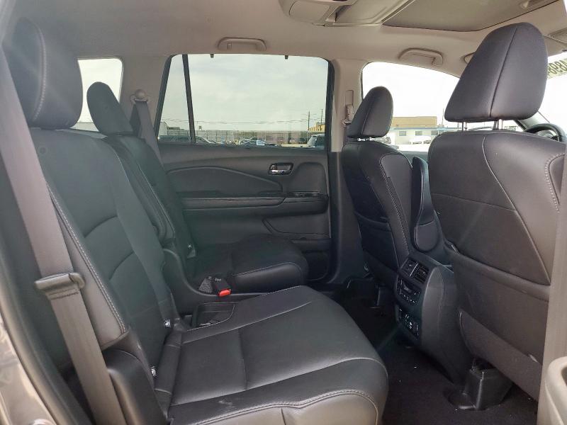 2021 HONDA PILOT TOUR - 5FNYF5H60MB014706