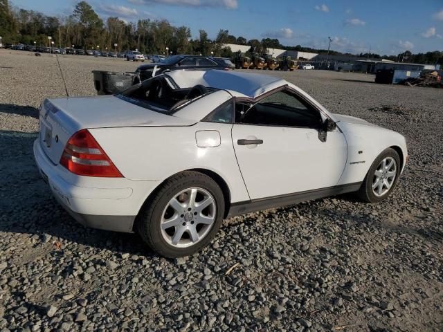 MERCEDES-BENZ SLK 230 KO 1999 white  gas WDBKK47F9XF101984 photo #4