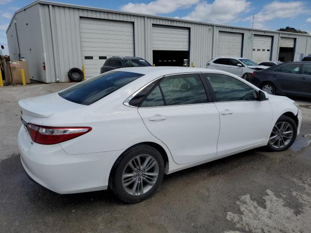 Vin: 4t1bf1fkxhu390725, lot: 49699095, toyota camry le 20173