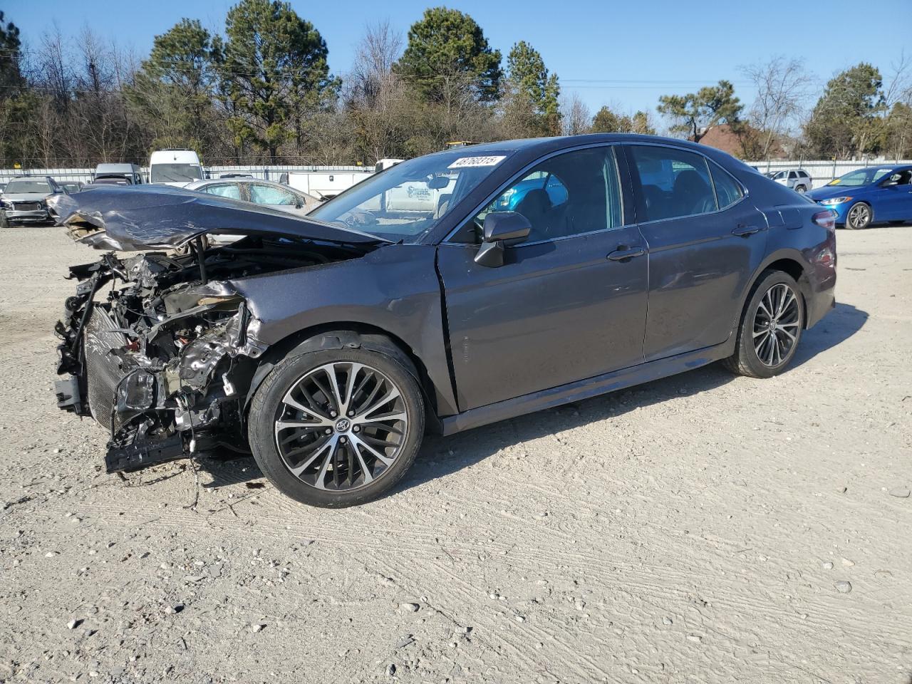 TOYOTA CAMRY SE