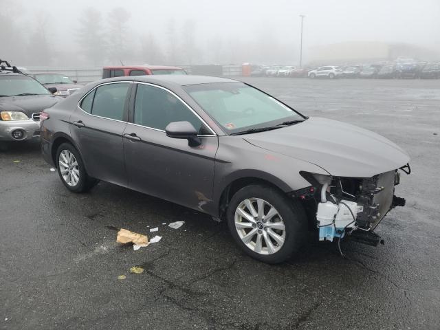 2018 TOYOTA CAMRY L - 4T1B11HK4JU610393