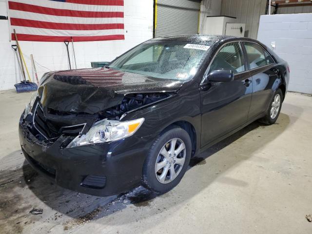 TOYOTA CAMRY BASE