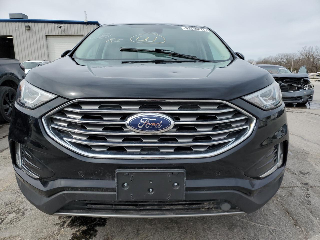 FORD EDGE TITANIUM