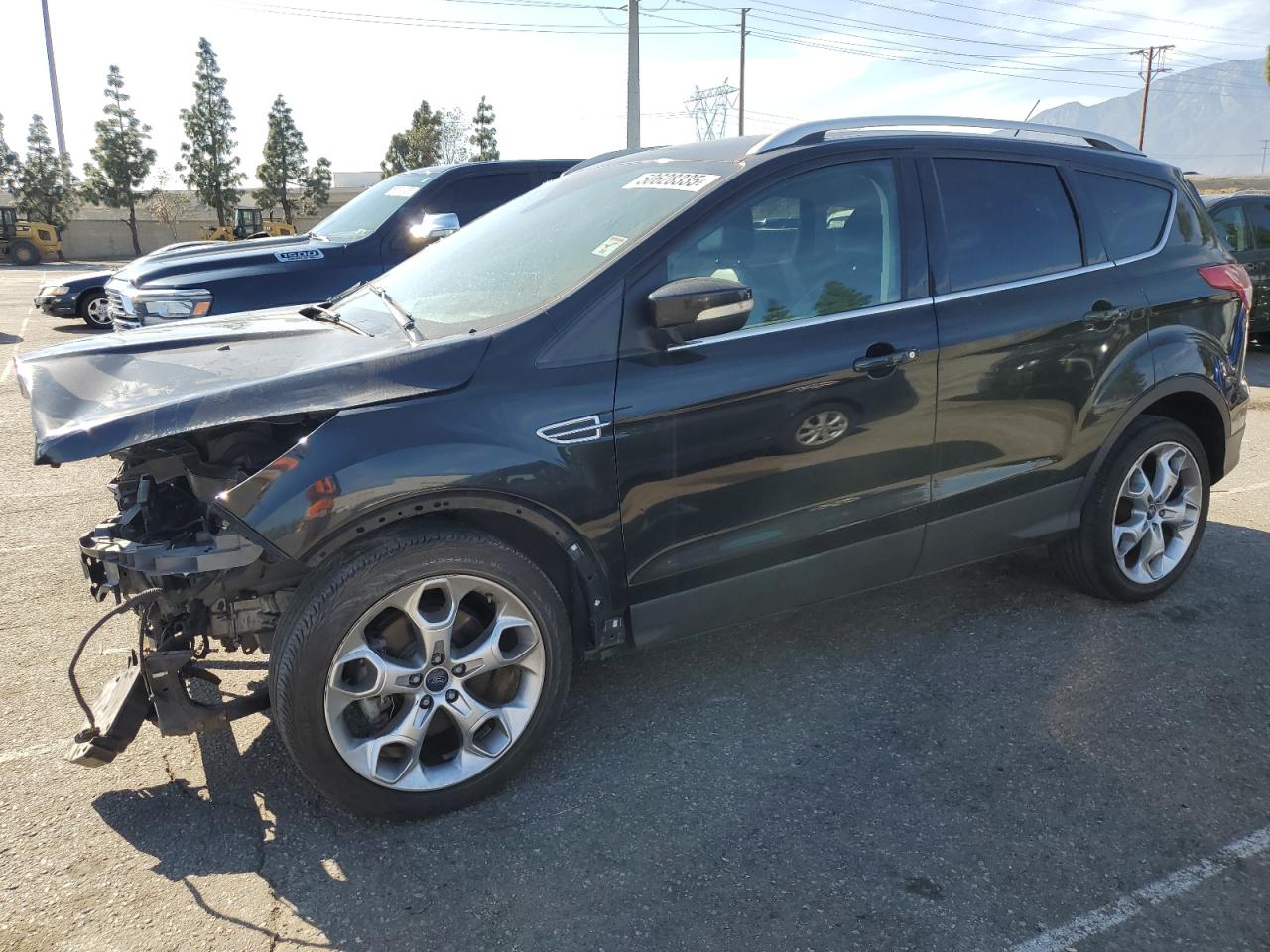 FORD ESCAPE TITANIUM