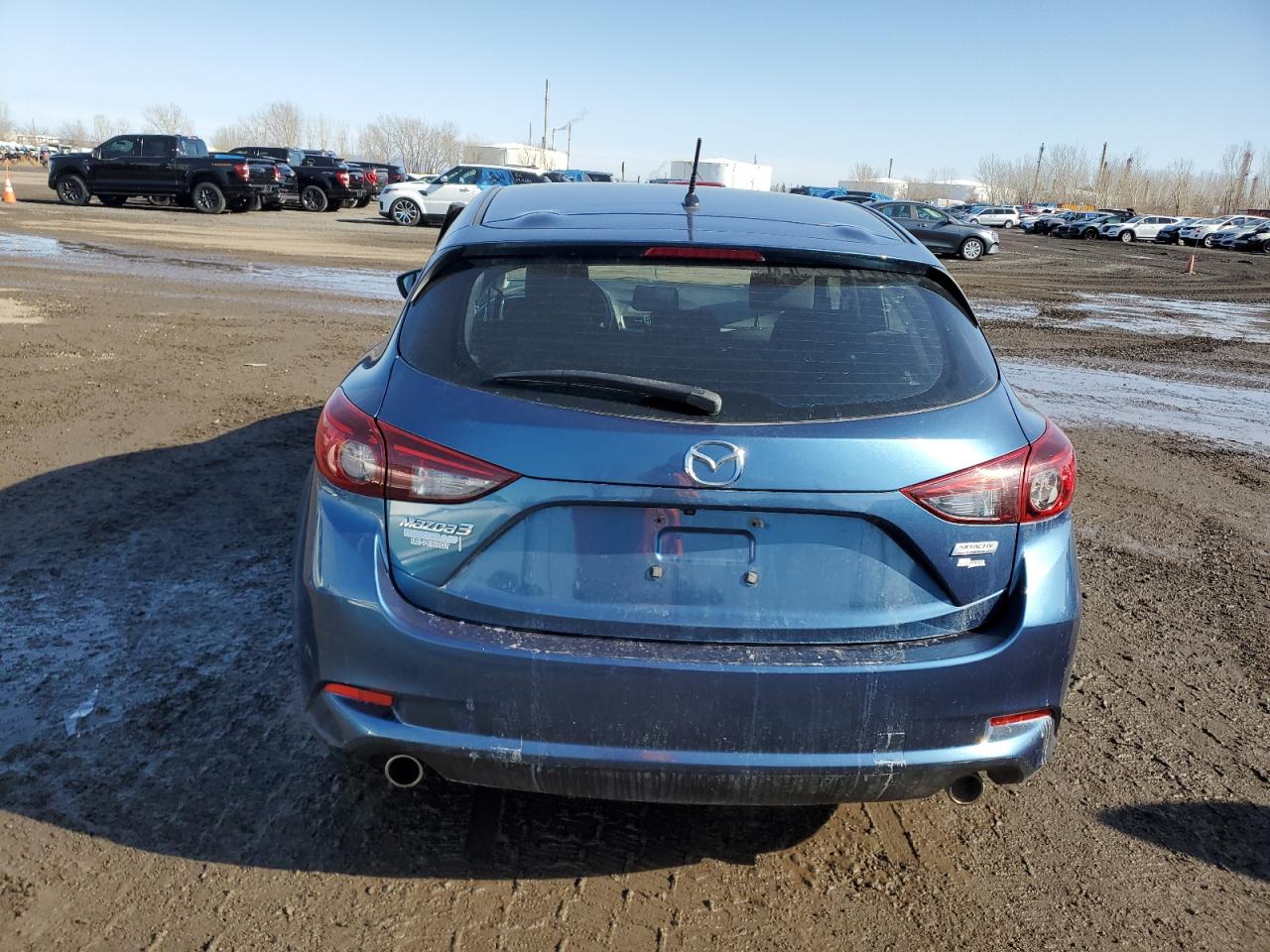 Mazda 3 touring 2017