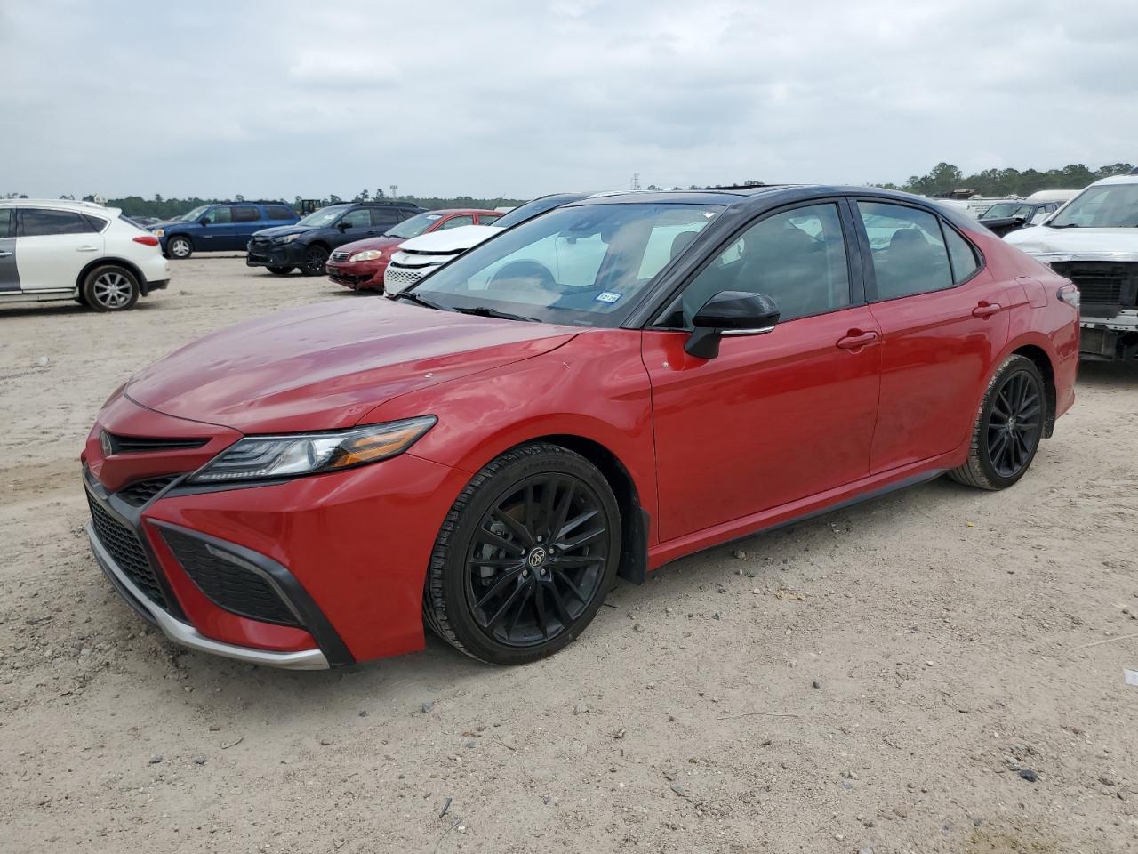 TOYOTA CAMRY XSE