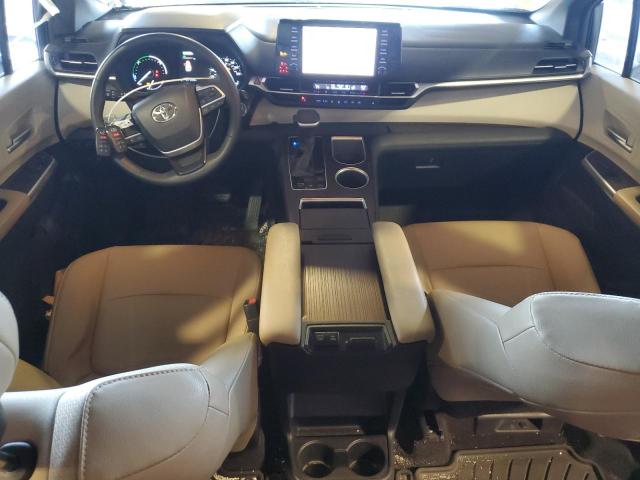2021 TOYOTA SIENNA XLE - 5TDYRKEC1MS031672
