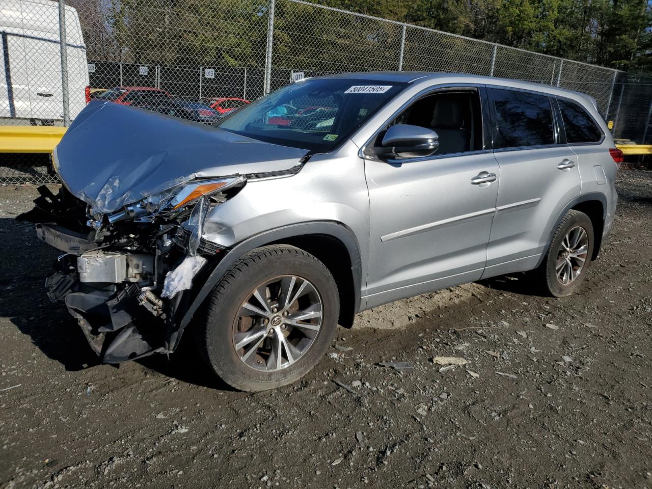 TOYOTA HIGHLANDER LE
