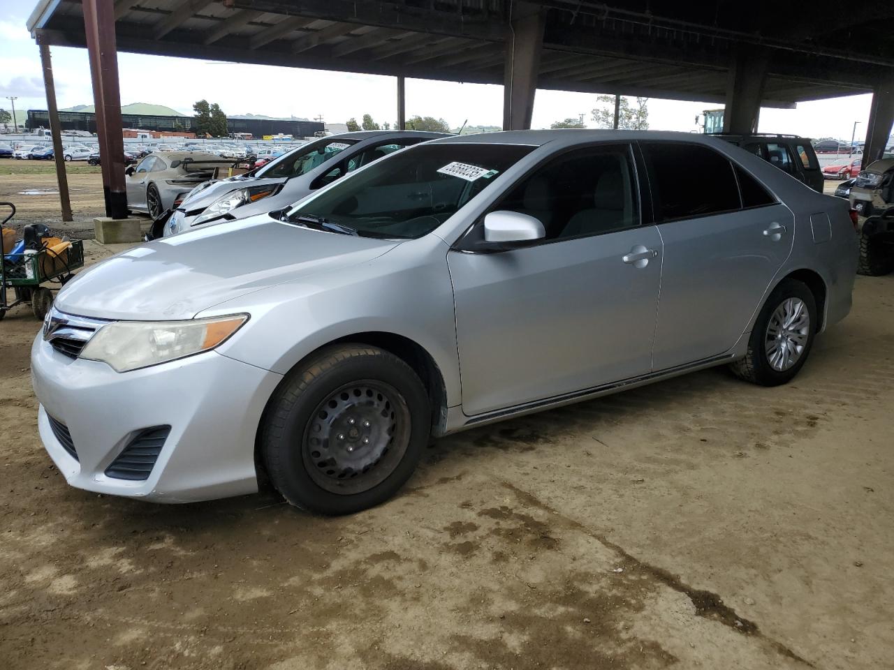 TOYOTA CAMRY BASE