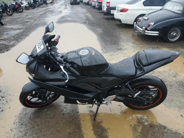 2021 YAMAHA YZFR3 A MH3RH18Y4MK007917