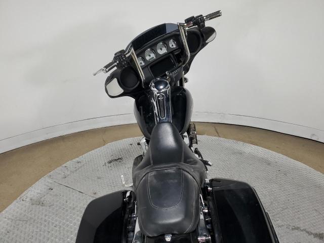 2020 HARLEY-DAVIDSON FLHX 1HD1KBC11LB671893