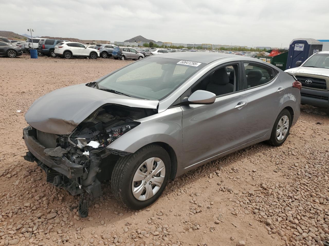 HYUNDAI ELANTRA SE