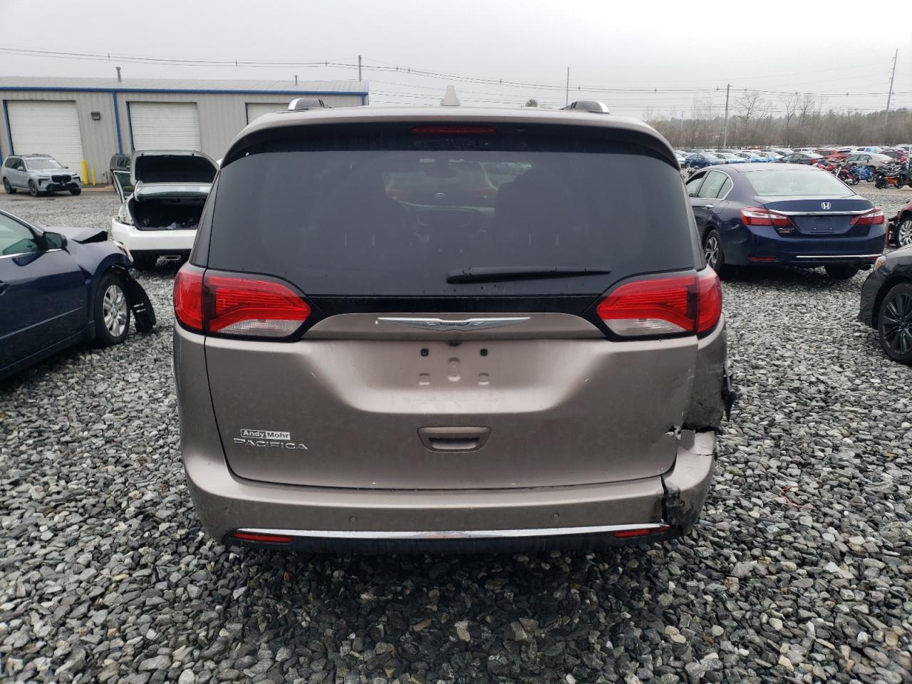 CHRYSLER PACIFICA TOURING L PLUS