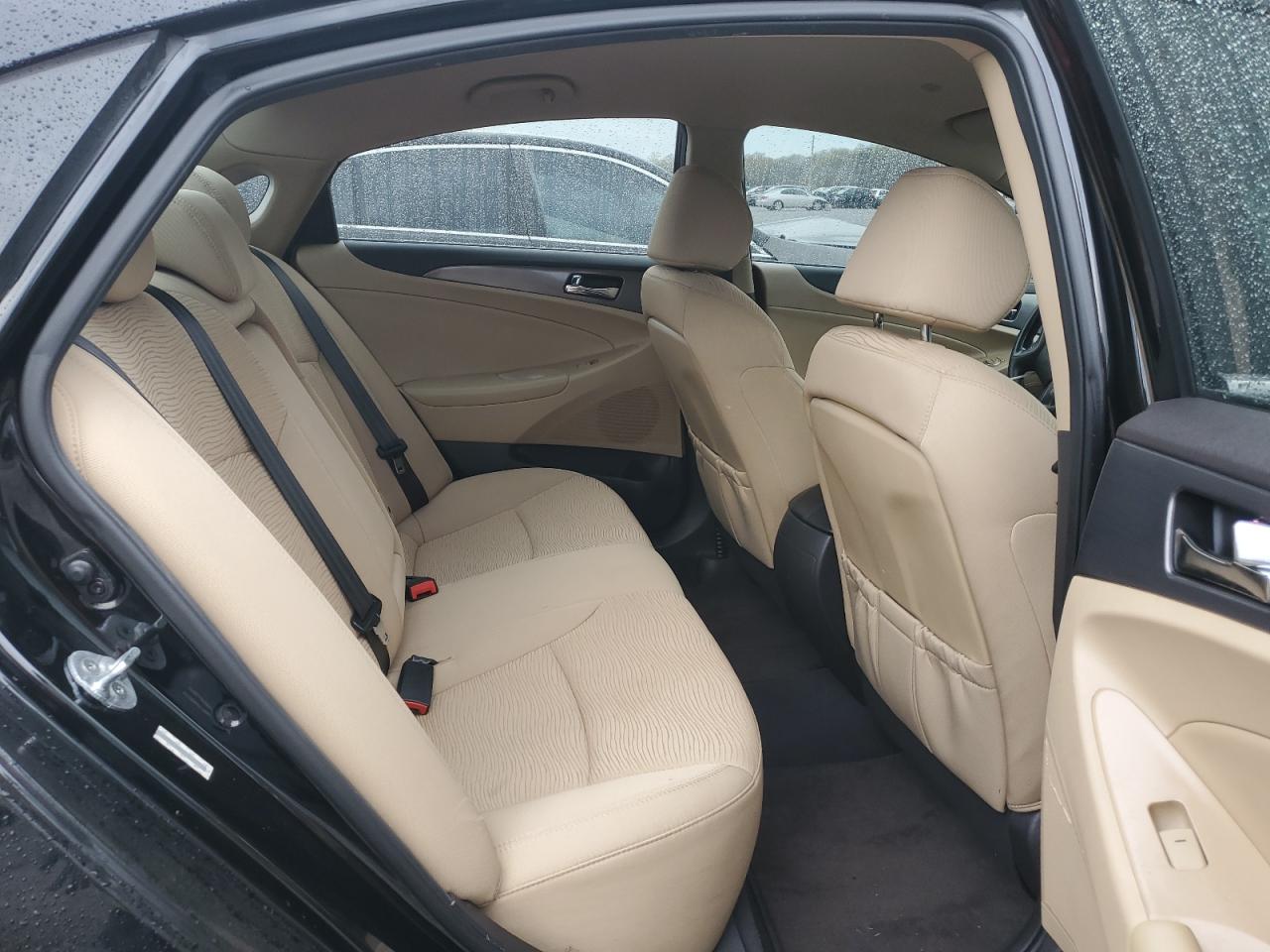 HYUNDAI SONATA HYBRID