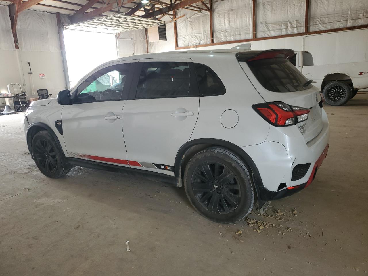 MITSUBISHI OUTLANDER S/SE