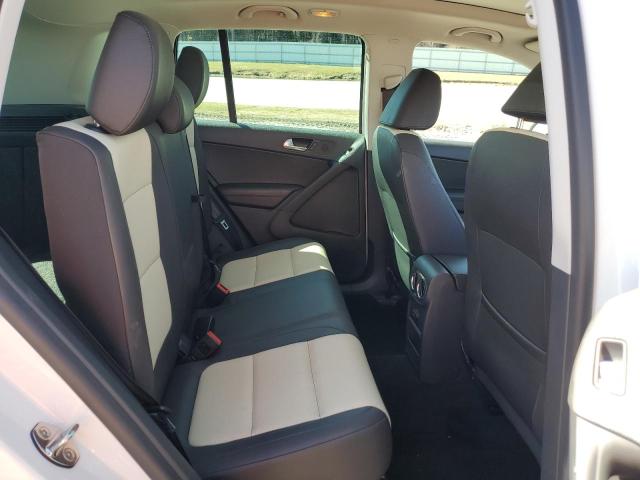 2017 VOLKSWAGEN TIGUAN WOL - WVGSV7AX4HK004207