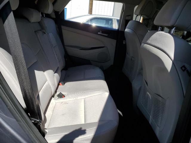 2018 HYUNDAI TUCSON SE KM8J23A44JU753540
