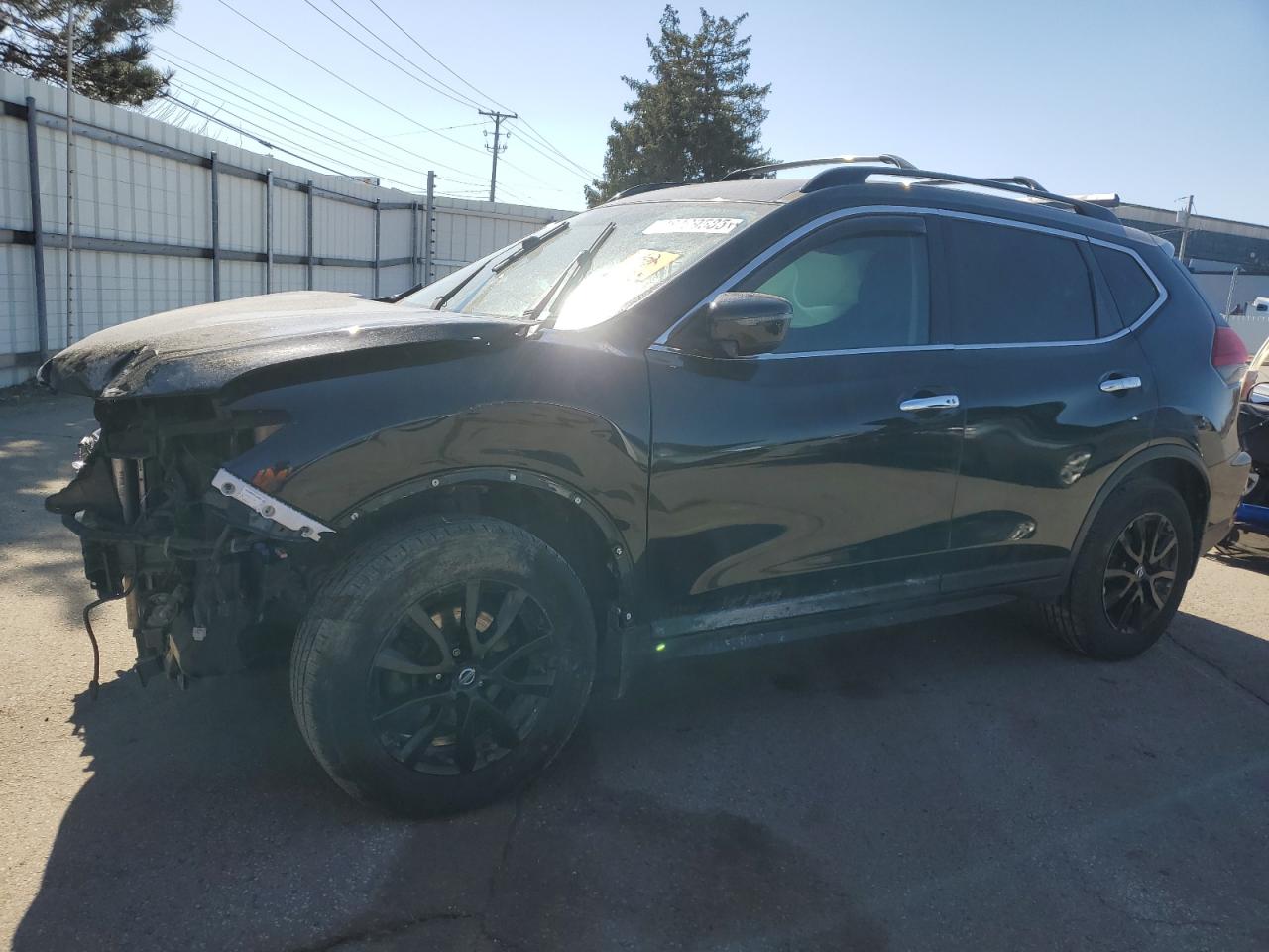 5N1AT2MV6HC802250 NISSAN ROGUE SV 2017