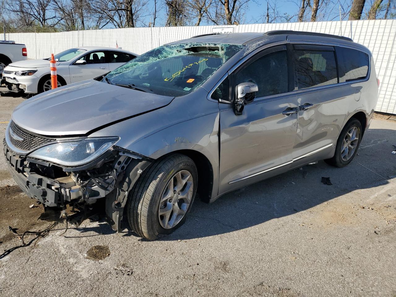 CHRYSLER PACIFICA TOURING L